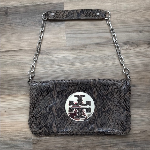 Tory Burch Handbags - Tory Burch Snake Print Chain Bag